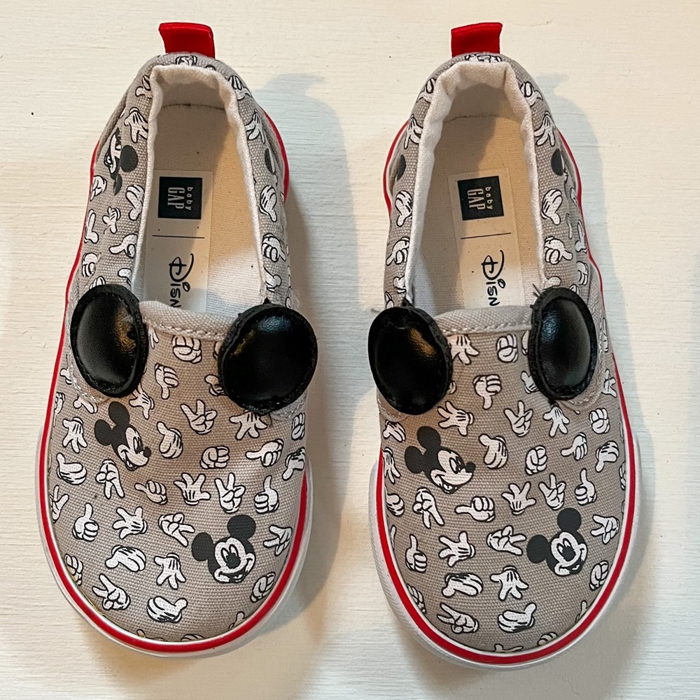 Gap Mickey Mouse slip on tennis shoes Size 6